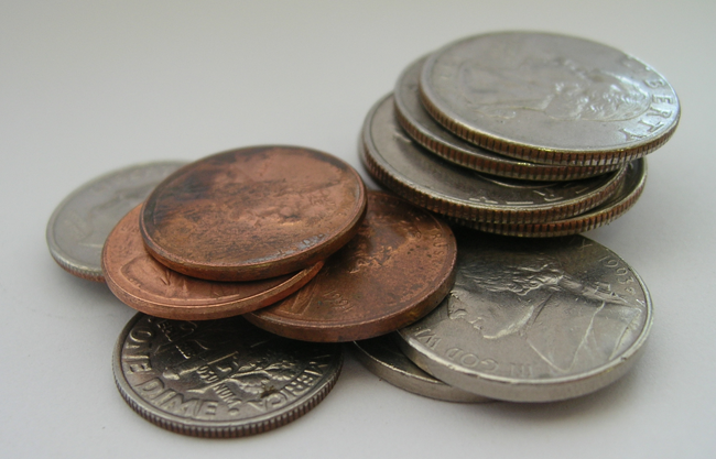 A picture of loose change (coins)